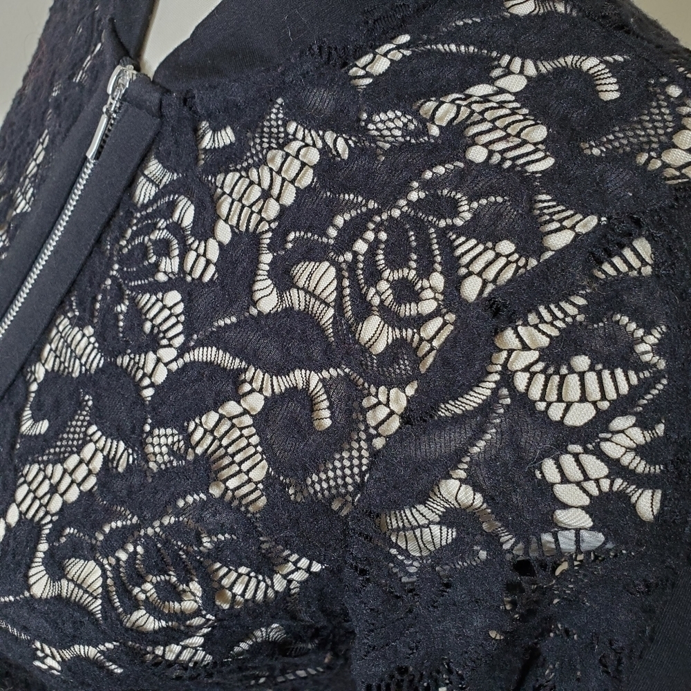 Cleo Zip-Up See Through Lace Jacket Size Small - Picture 5 of 10